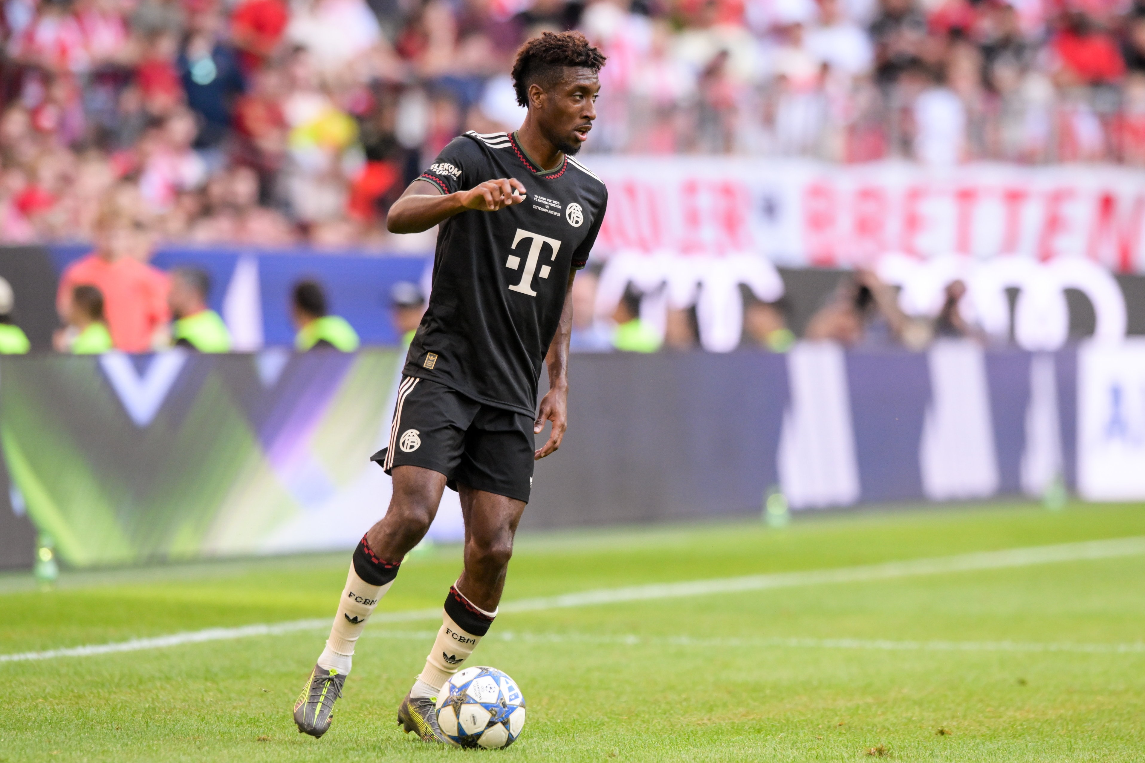 永利网址-科曼因病缺席今日比赛 拜仁总监弗洛因德表示遗憾